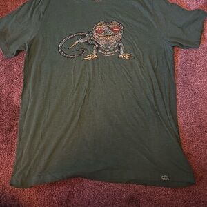Life is Good Green T-Shirt with Lizard Graphic